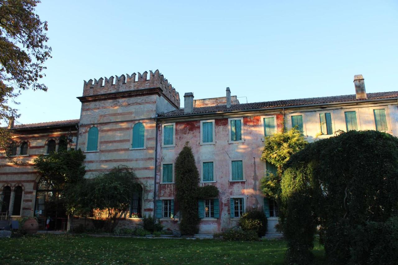 Ai Tigli Villa Castel dʼArio Buitenkant foto